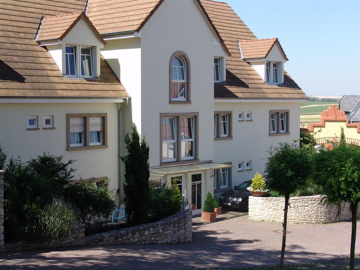 Landhotel Schloss Soergenloch מראה חיצוני תמונה